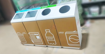 不銹鋼分類垃圾箱定制案例一