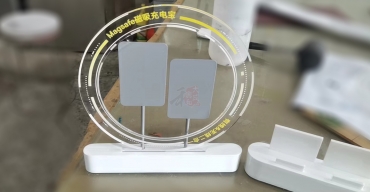 創(chuàng)意臺牌桌面廣告展示牌定制案例2